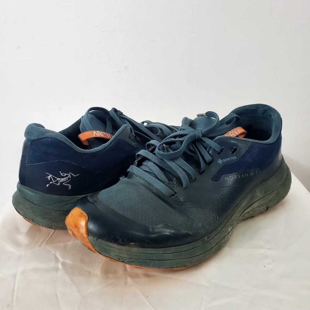 Arc’teryx Running Shoes Women's Size 5.5 US